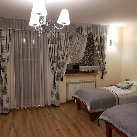 Πανσιόν Osrodek Api Vi